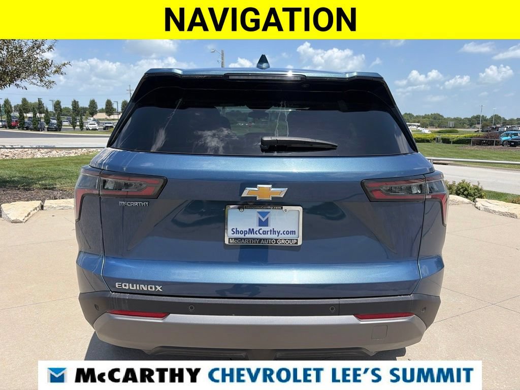 Used 2025 Chevrolet Equinox LT FWD image 12