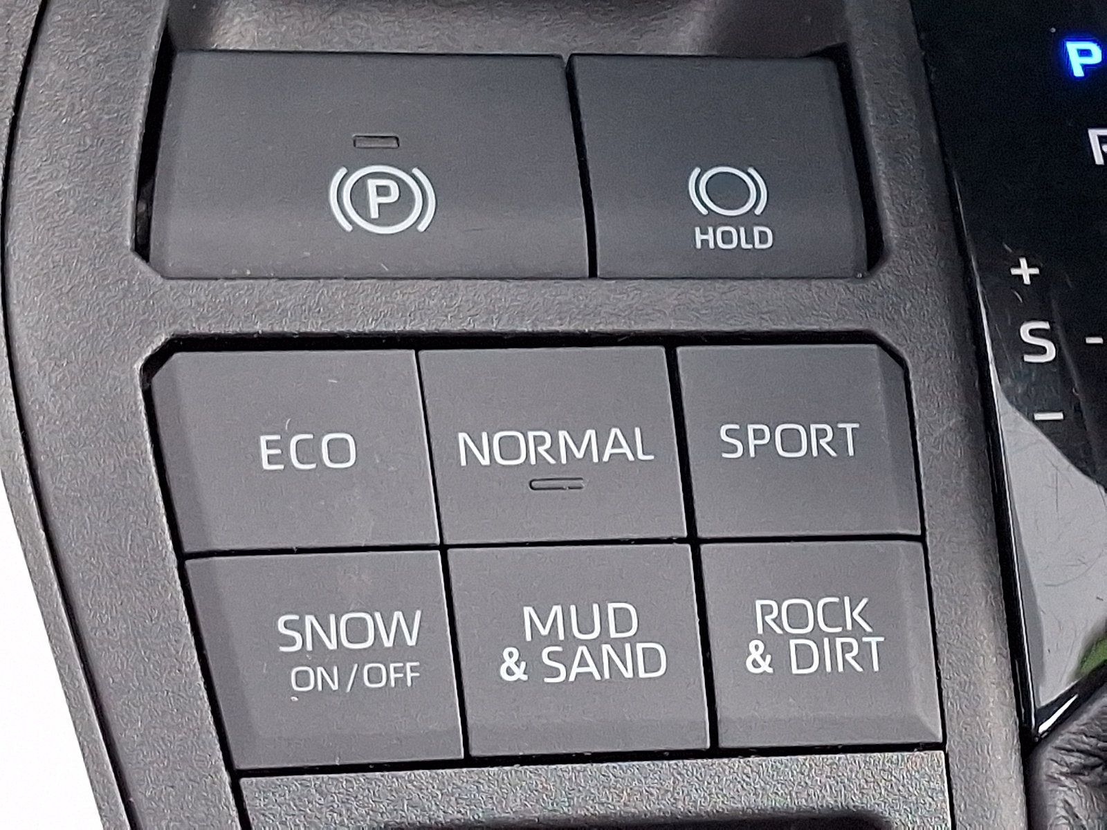 Used 2021 Toyota RAV4 XLE AWD/4WD image 26
