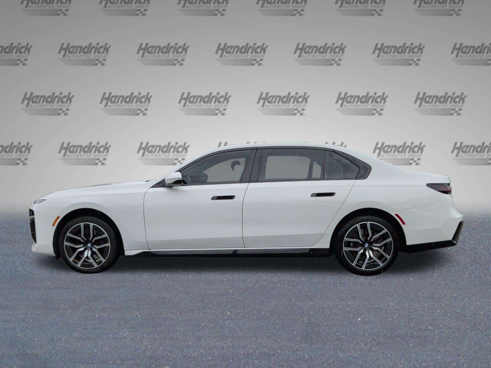 Used 2024 BMW 740i xDrive AWD/4WD image 6