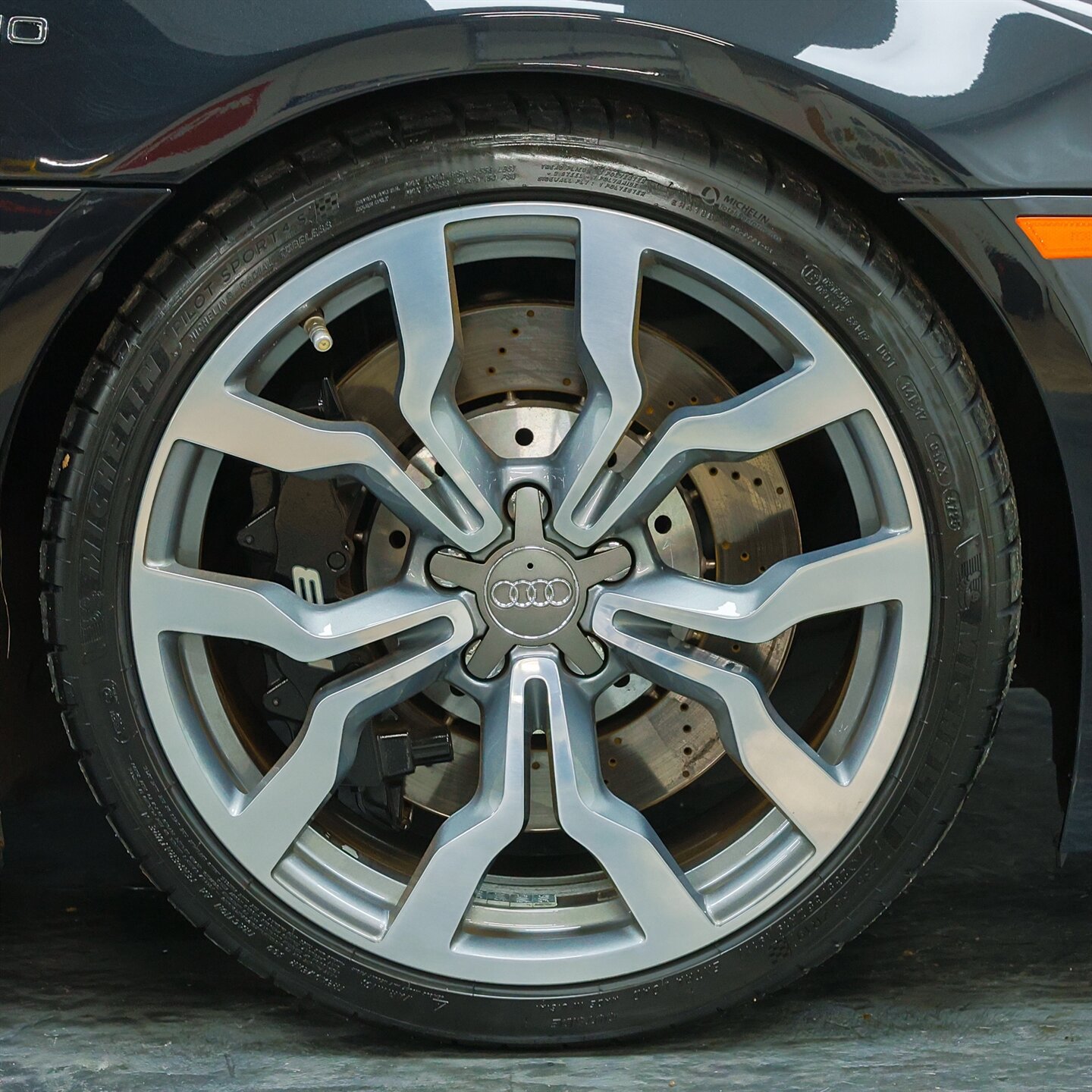 Used 2011 Audi R8 V10 image 51