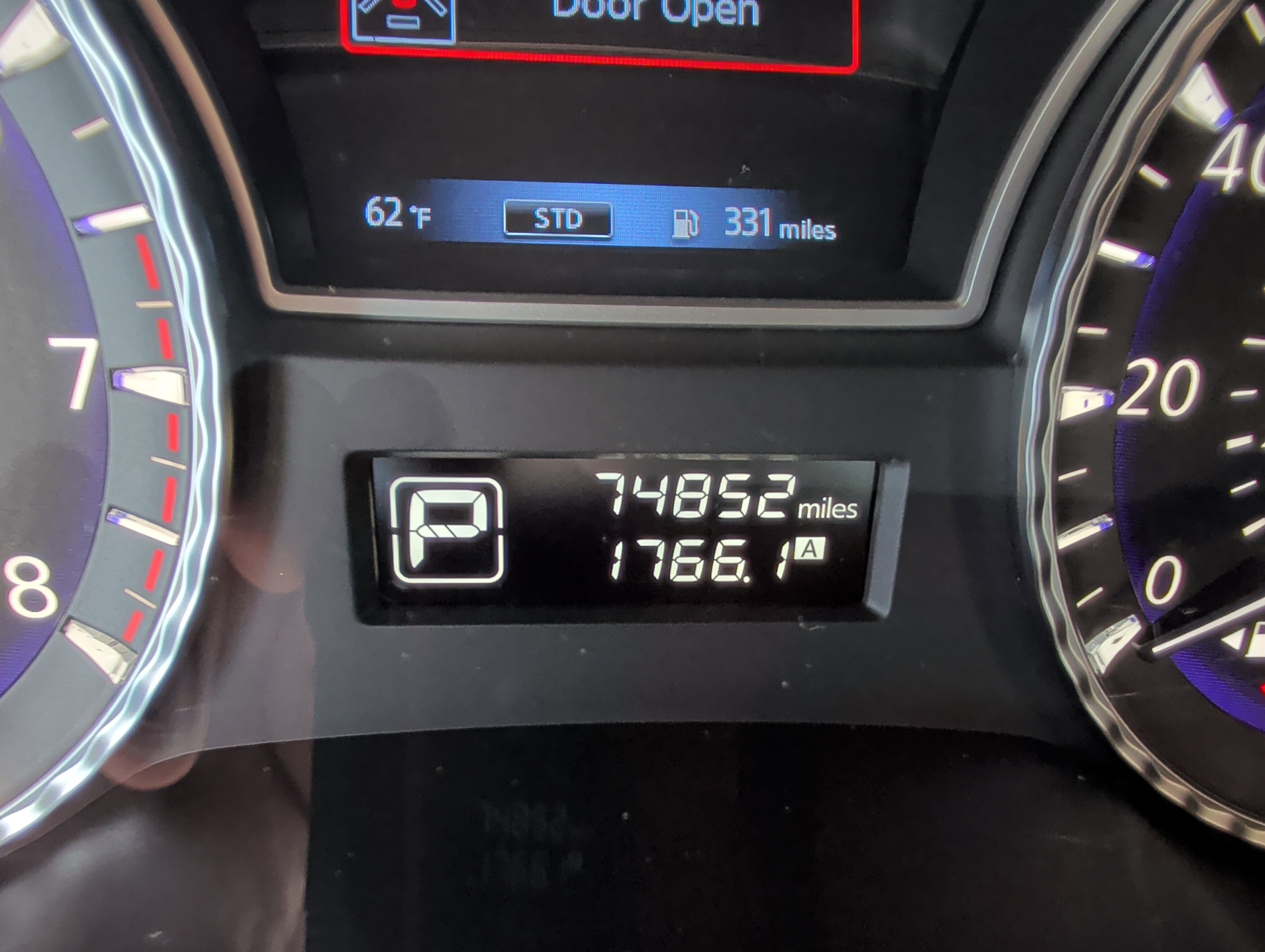 Used 2019 INFINITI QX60 Luxe w/ Sensory Package AWD/4WD image 22