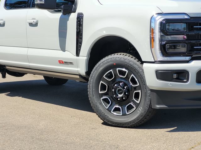 New 2026 Ford F250 Platinum AWD/4WD image 2