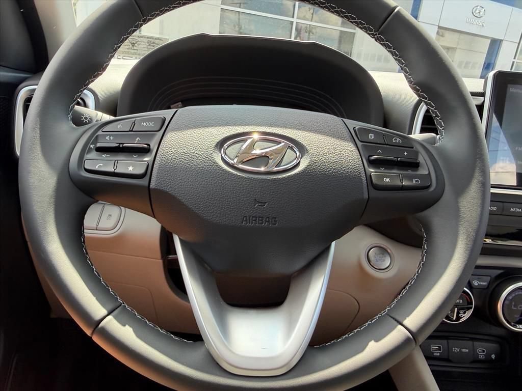 New 2026 Hyundai Venue SEL FWD image 13