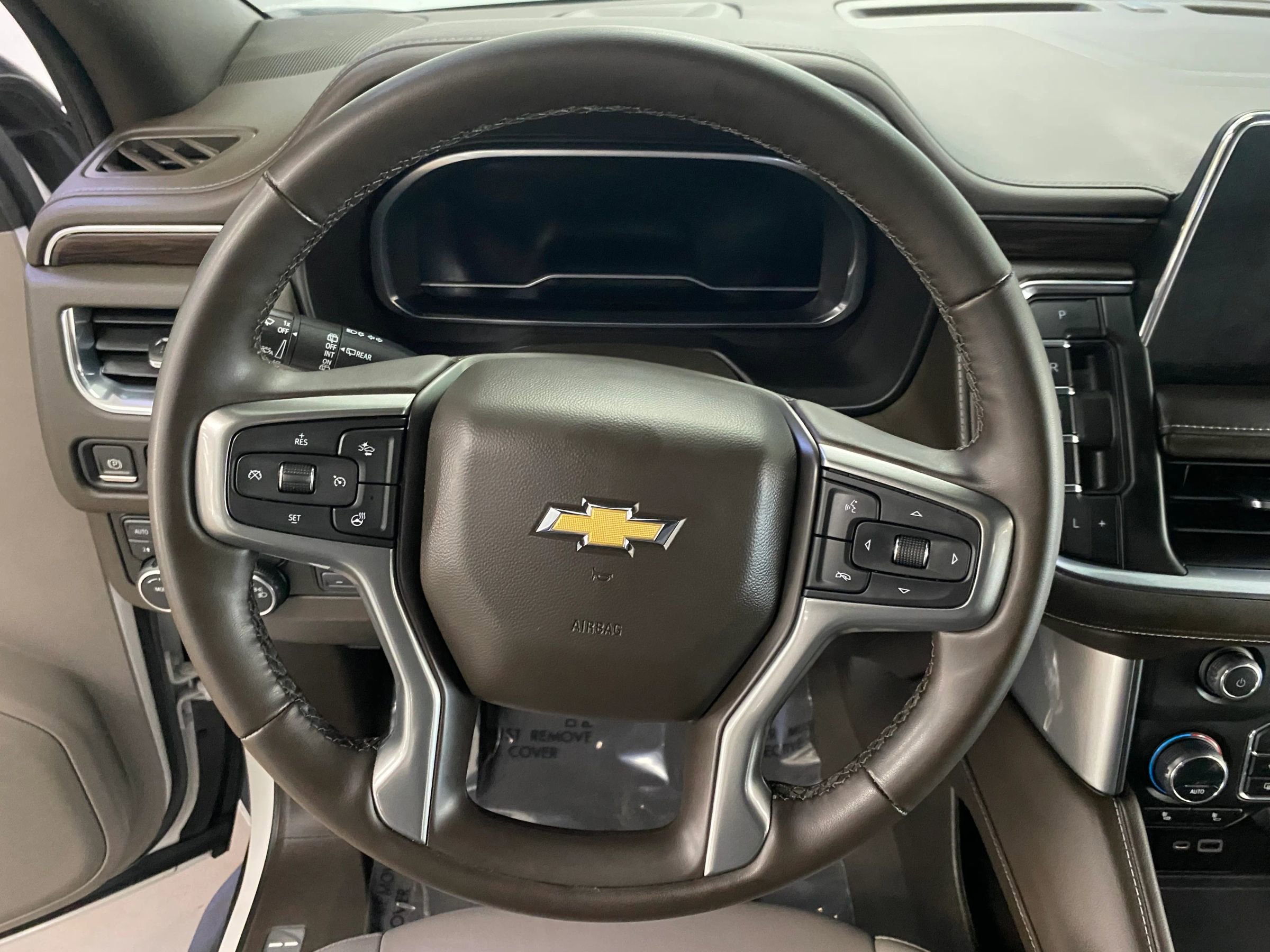 Used 2023 Chevrolet Tahoe LT w/ LT Signature Package image 17