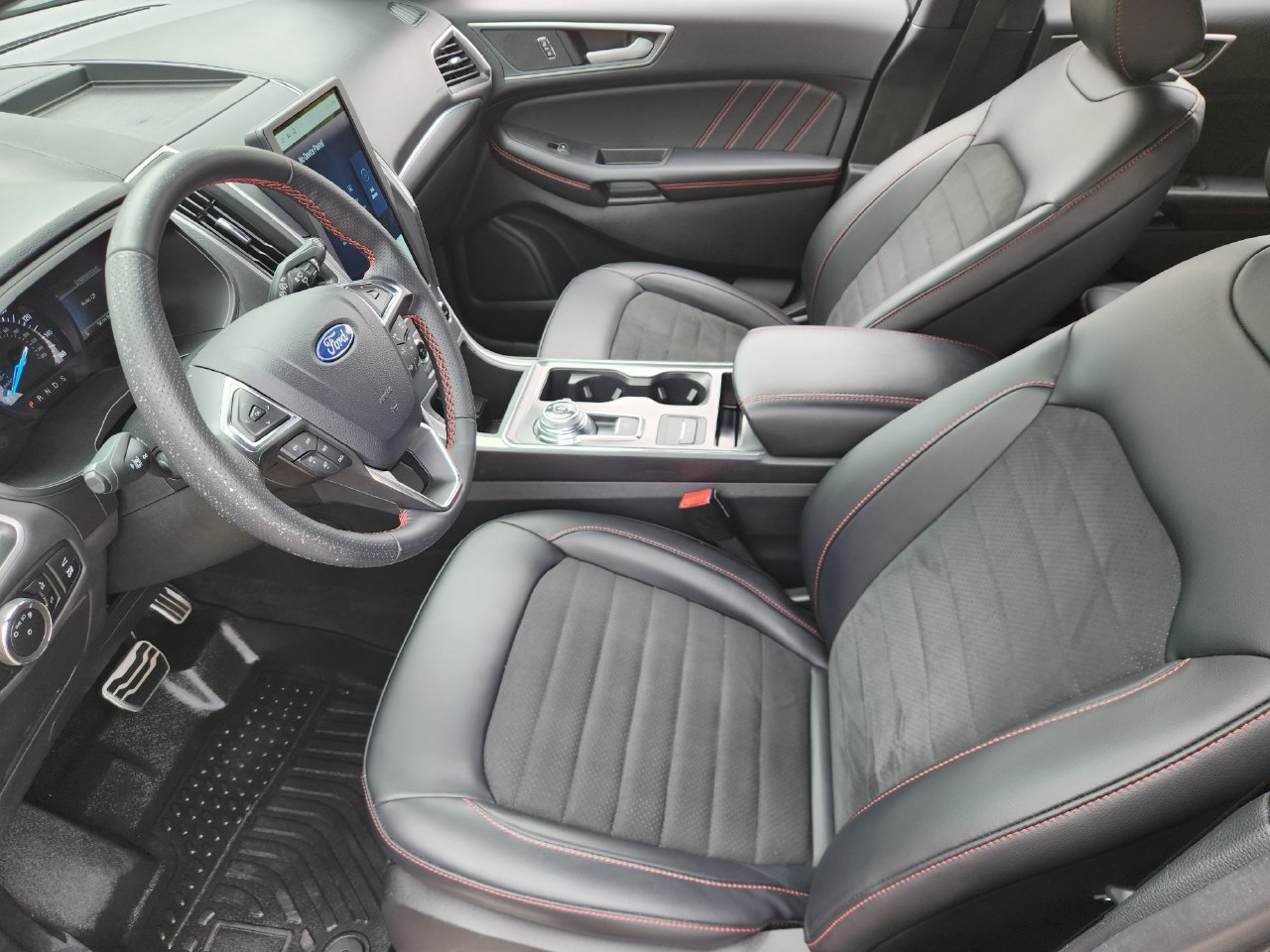Used 2024 Ford Edge ST-Line AWD/4WD image 8