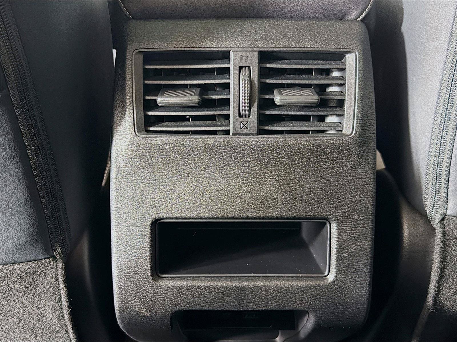 Used 2023 Mitsubishi Outlander SE FWD image 28