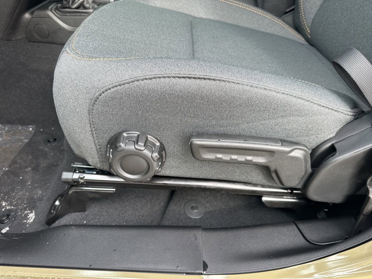 New 2026 Jeep Gladiator Sport image 15