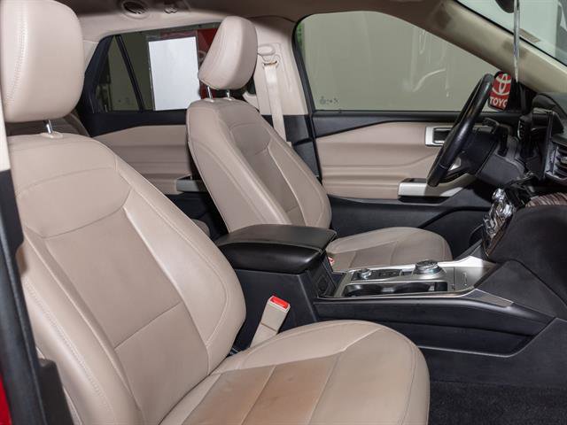 Used 2021 Ford Explorer Limited w/ Equipment Group 301A image 22