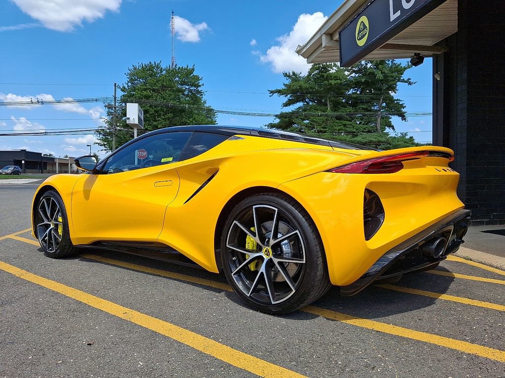 Used 2025 Lotus Emira image 3