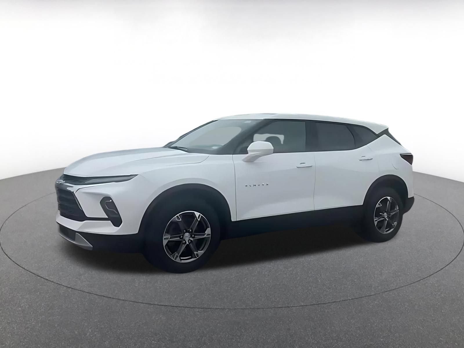 Used 2025 Chevrolet Blazer LT FWD image 7