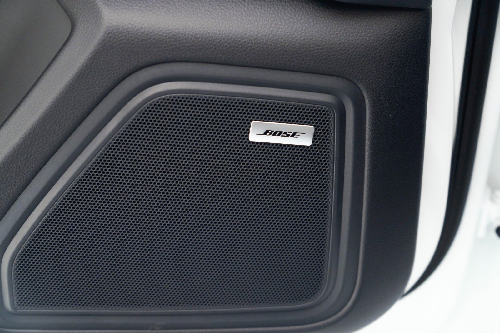 New 2026 Porsche Macan S image 26