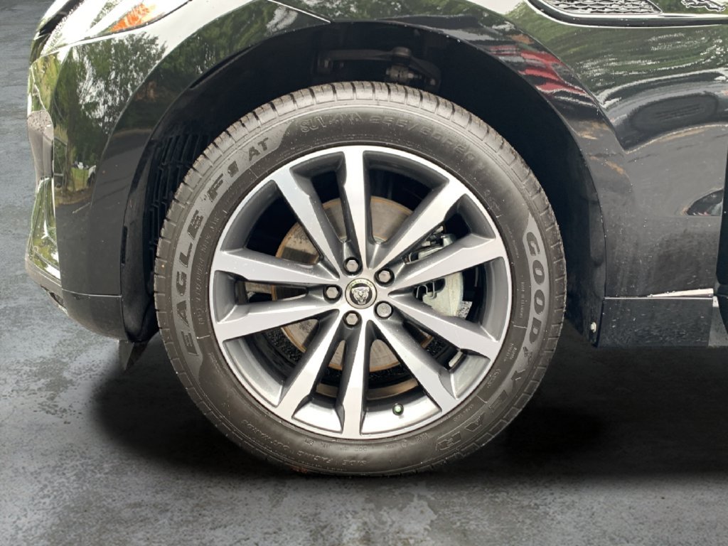 Used 2025 Jaguar F-PACE R-Dynamic S AWD/4WD image 48