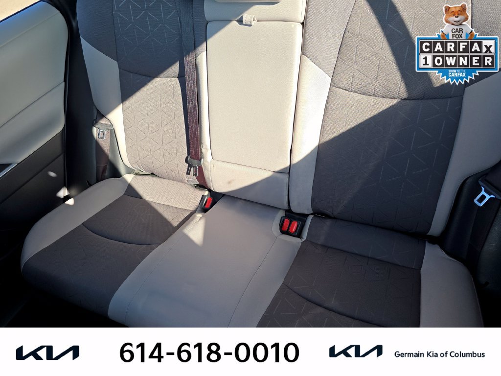 Used 2025 Toyota RAV4 XLE AWD/4WD image 18