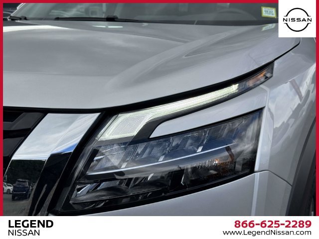Used 2024 Nissan Pathfinder S AWD/4WD image 10