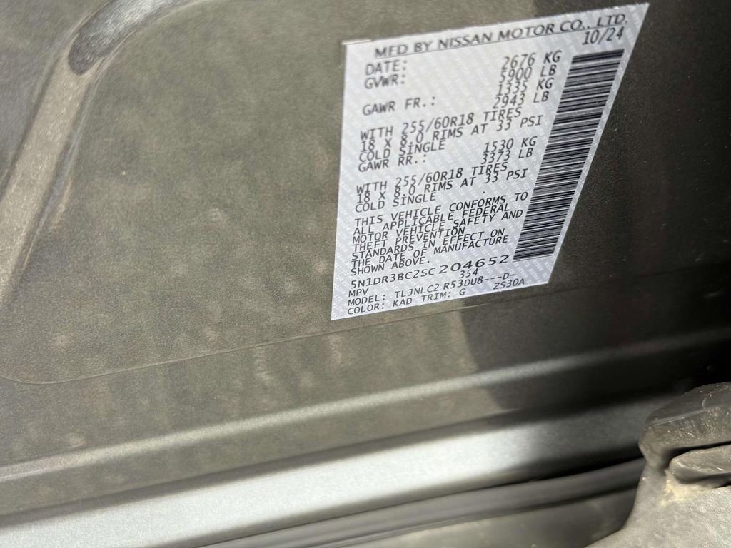 Used 2025 Nissan Pathfinder SV image 32