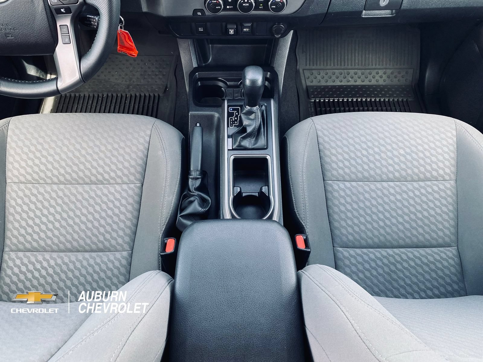 Used 2022 Toyota Tacoma SR5 RWD image 27