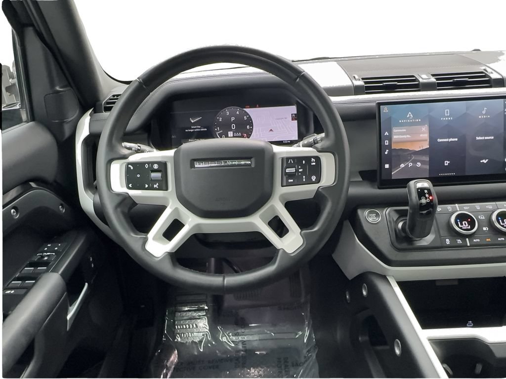 Used 2025 Land Rover Defender 110 S AWD/4WD image 34