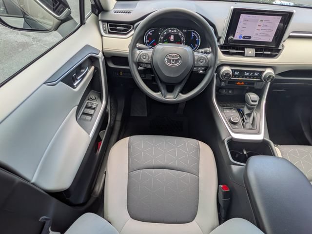 Used 2025 Toyota RAV4 XLE w/ Convenience Package AWD/4WD image 16