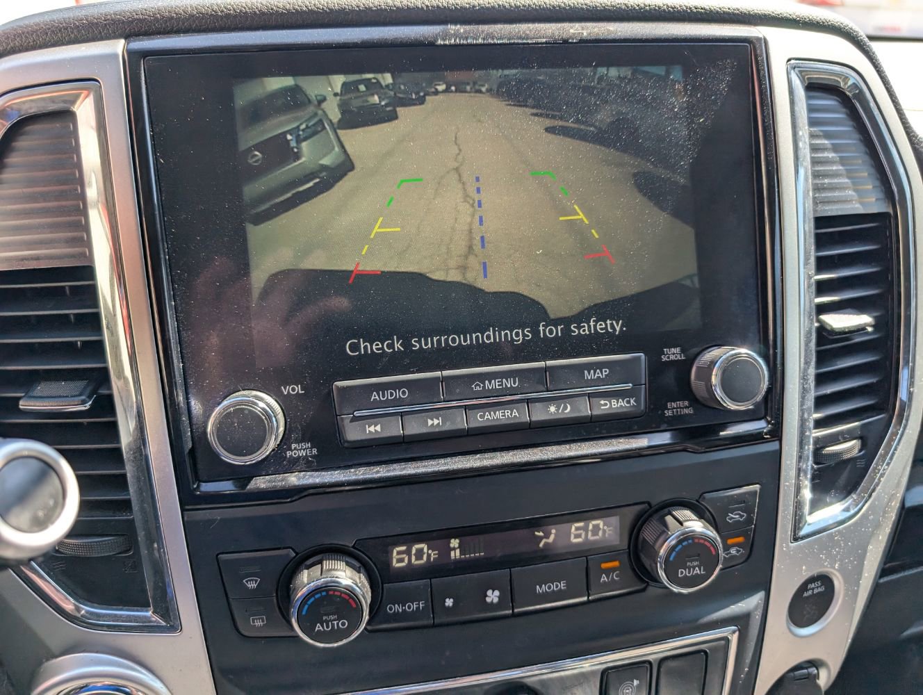 Used 2020 Nissan Titan SV w/ SV Convenience Package image 23