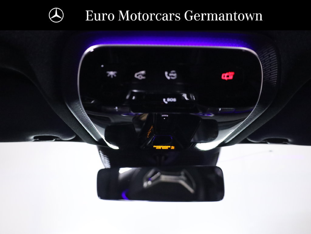 Used 2025 Mercedes-Benz GLC 43 AMG 4MATIC image 35
