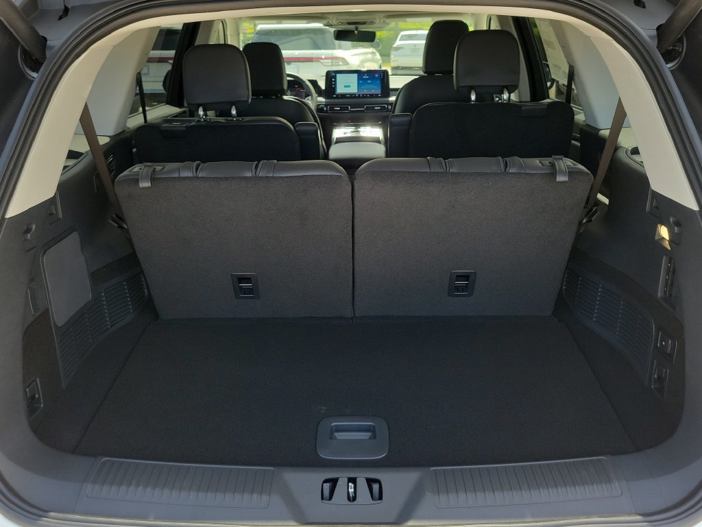 New 2026 Lincoln Aviator 2WD image 7