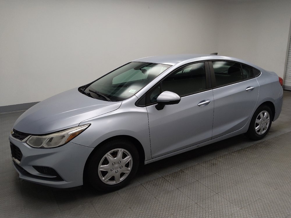 Used 2017 Chevrolet Cruze LS FWD image 2