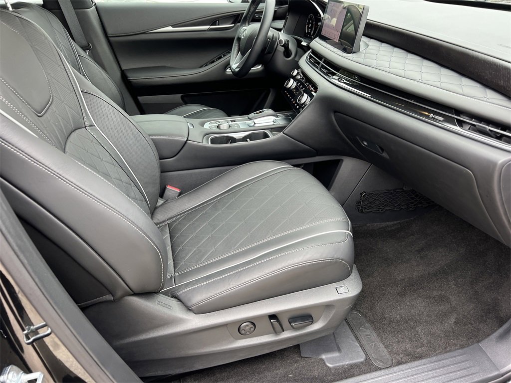 Certified 2025 INFINITI QX60 Autograph w/ Cargo Package image 11
