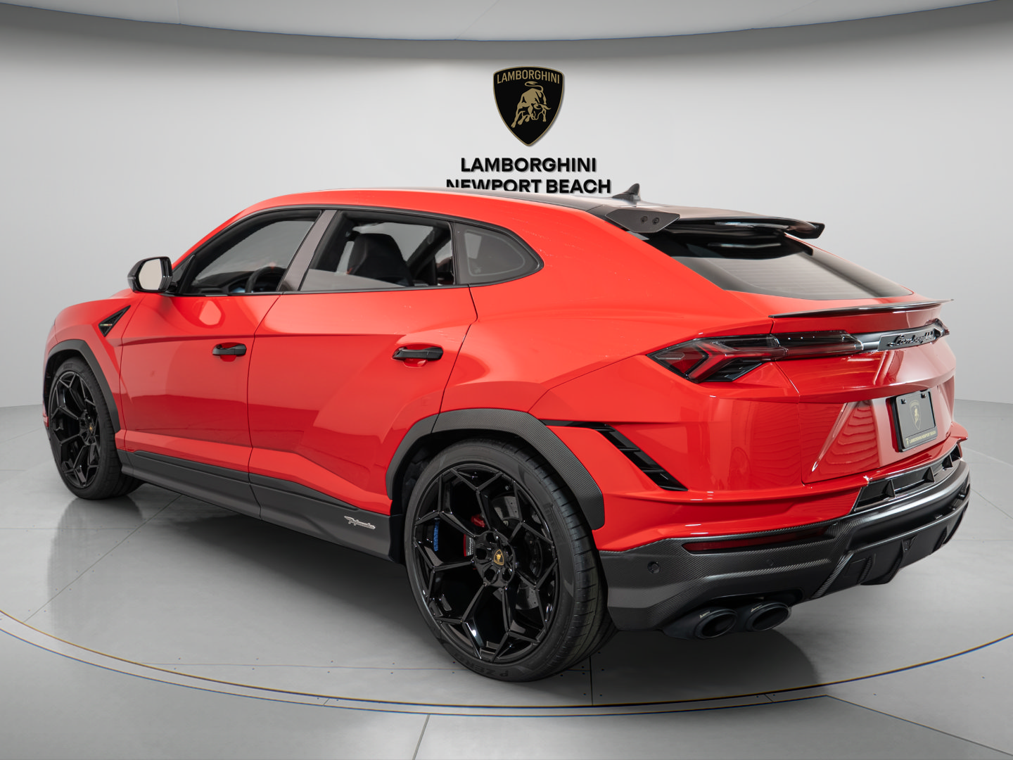 Used 2024 Lamborghini Urus Performante AWD/4WD image 4