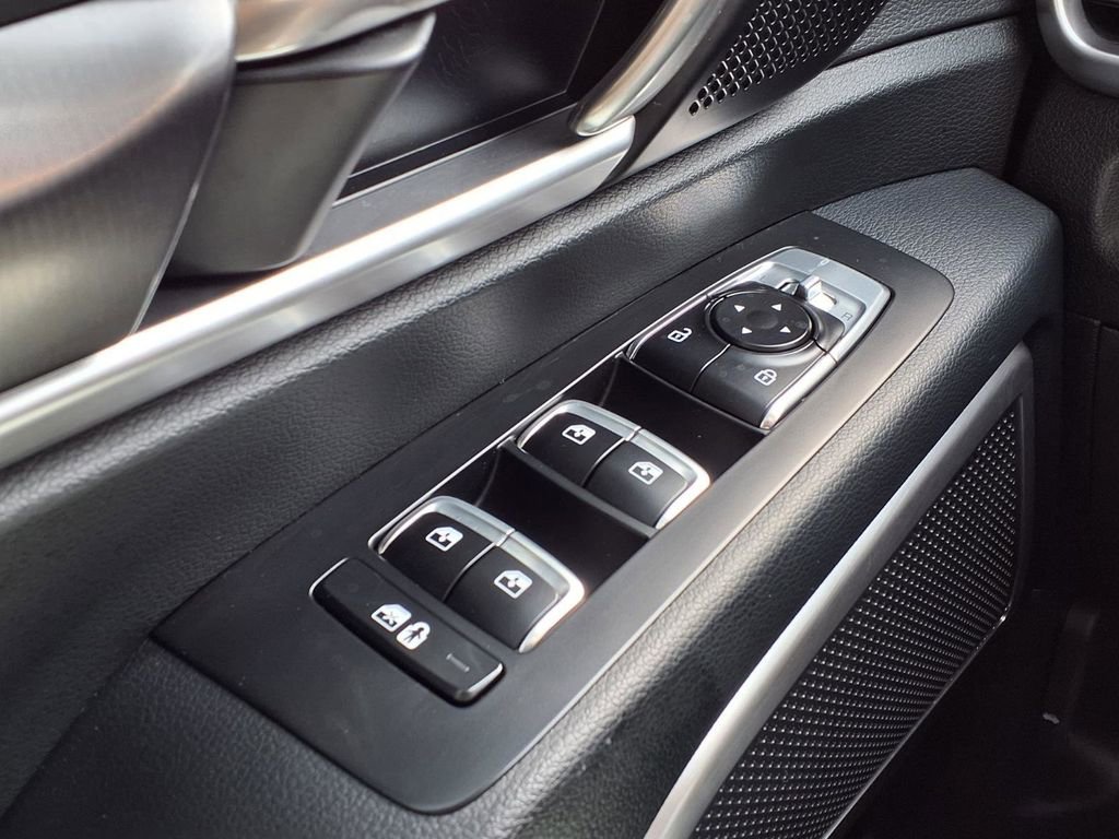 Used 2024 Kia Telluride LX FWD image 19