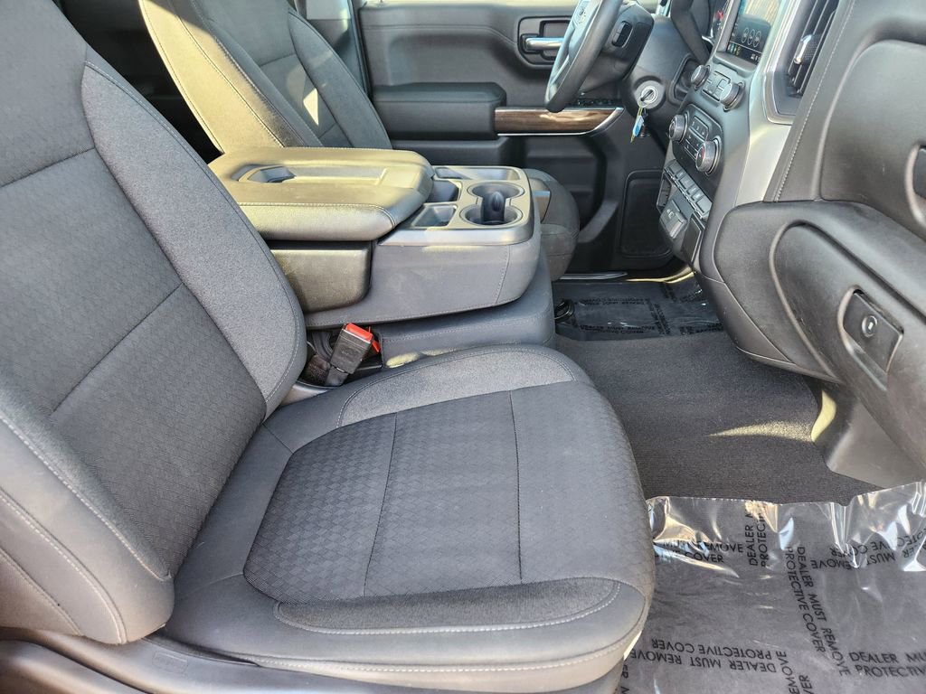 Used 2020 Chevrolet Silverado 1500 LT w/ Trailering Package image 4