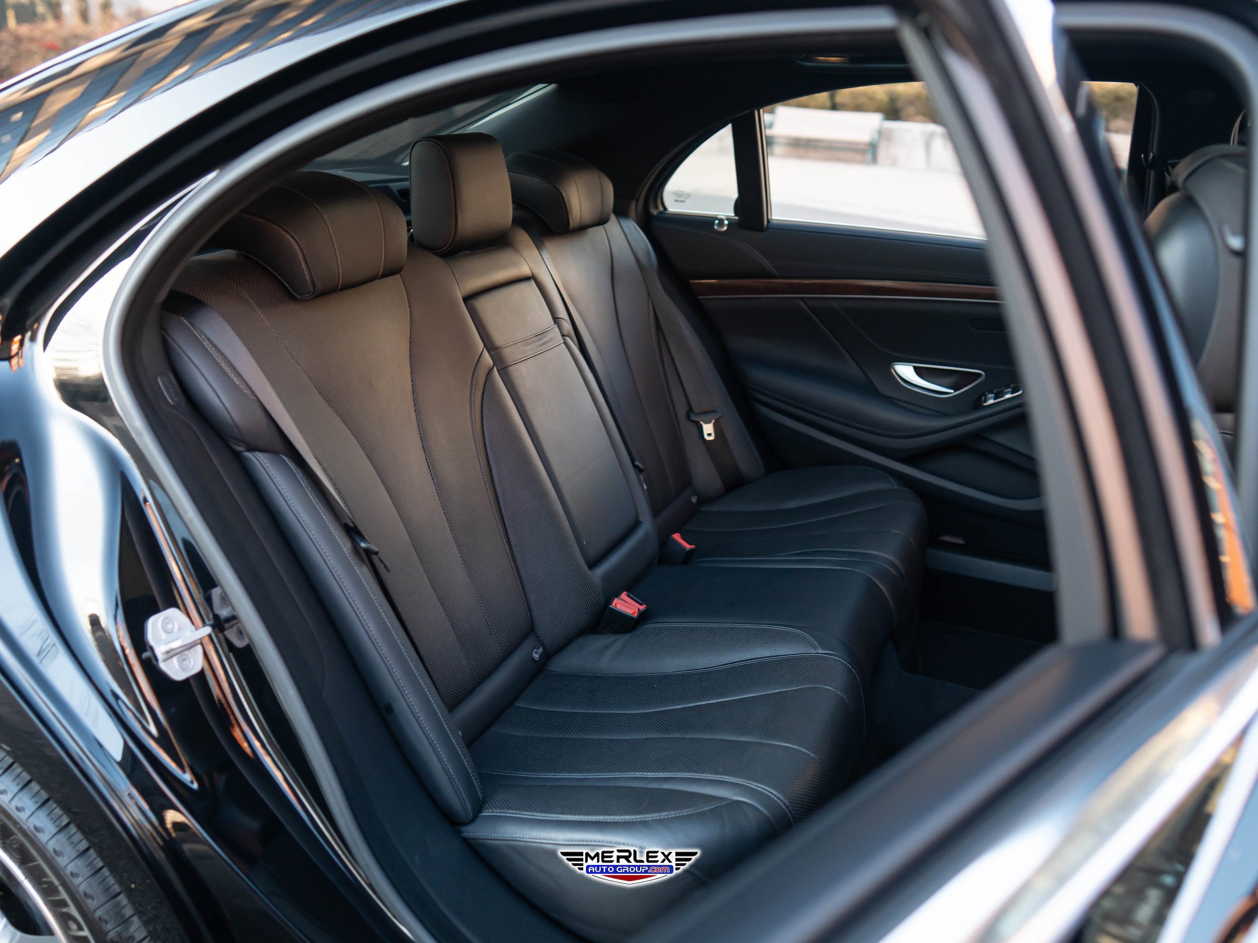 Used 2016 Mercedes-Benz S 550 4MATIC Sedan image 18