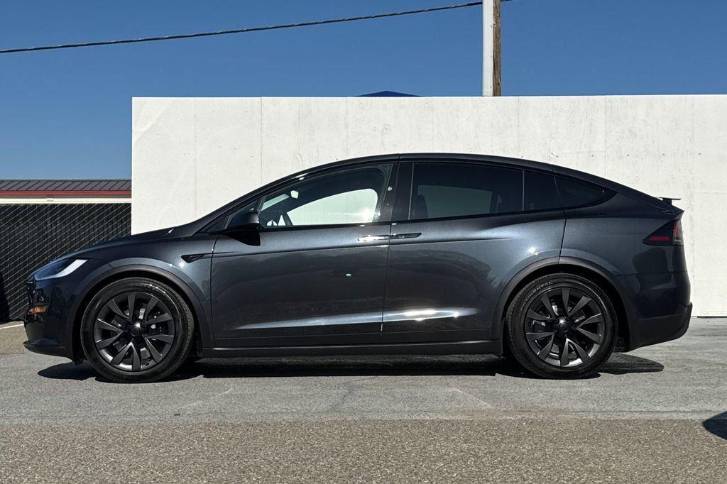 Used 2024 Tesla Model X image 6