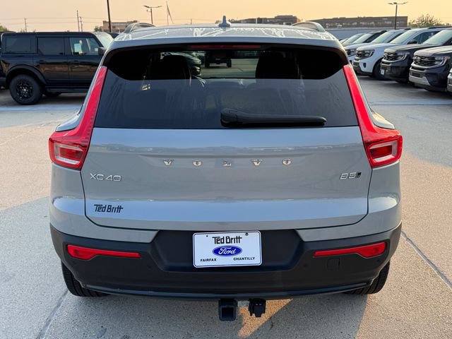 Used 2025 Volvo XC40 B5 Ultra AWD/4WD image 9