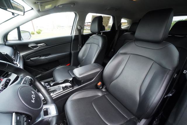 Used 2023 Kia Sportage EX image 27