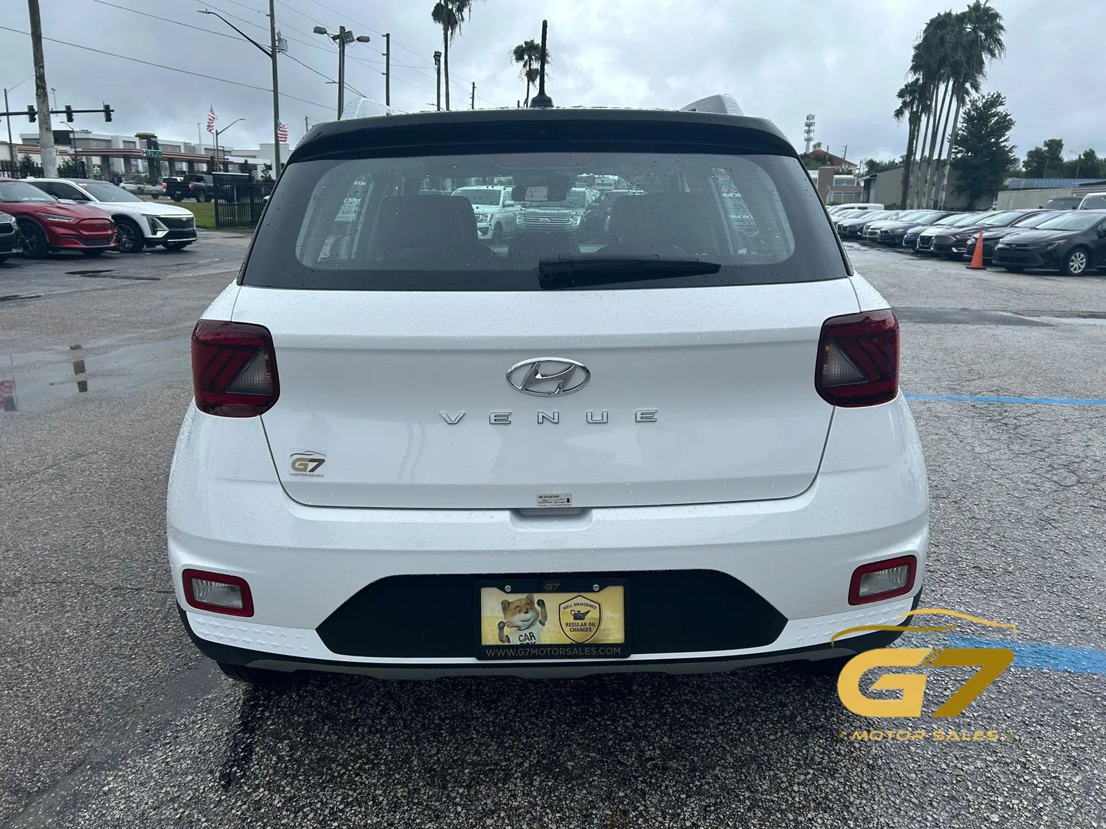 Used 2025 Hyundai Venue Limited FWD image 7