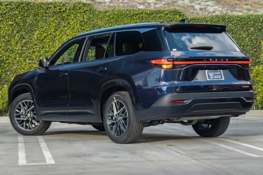 New 2026 Lexus TX 350 FWD image 2