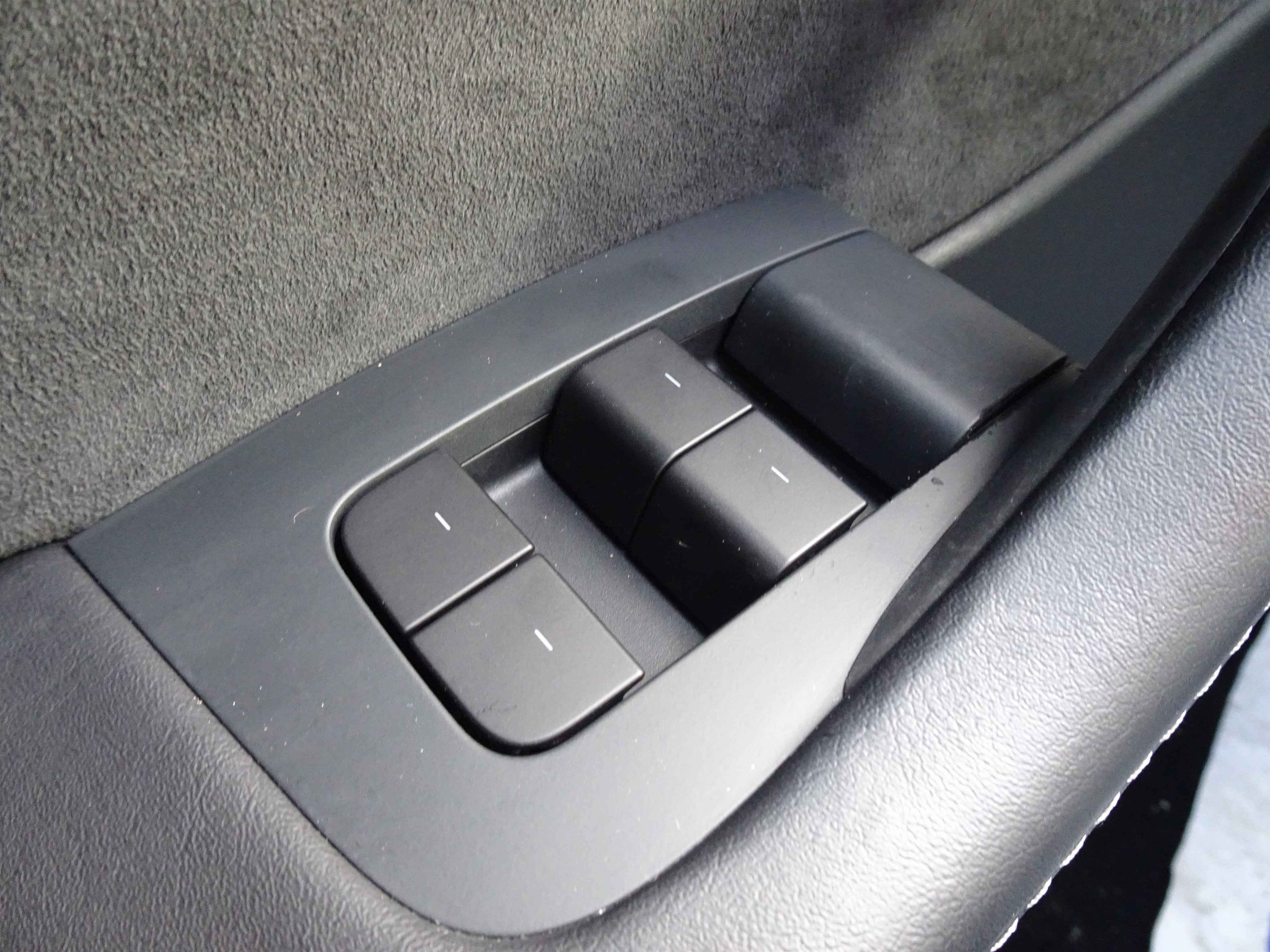 Used 2021 Tesla Model Y Long Range image 22