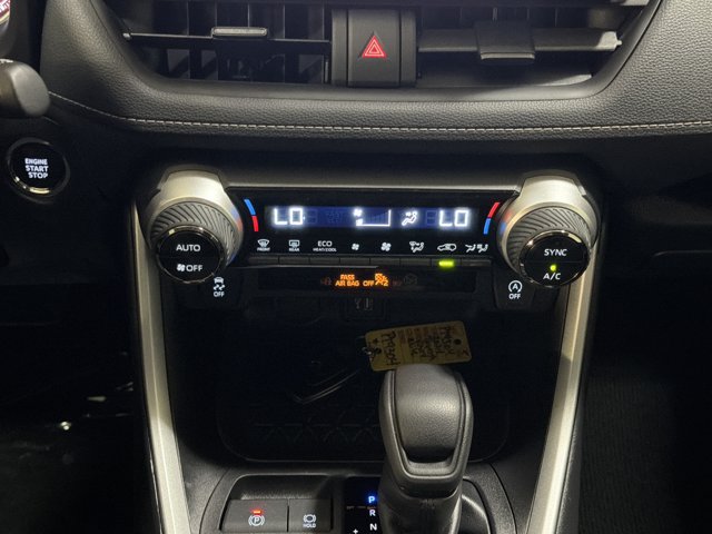 Used 2024 Toyota RAV4 XLE w/ Convenience Package FWD image 33
