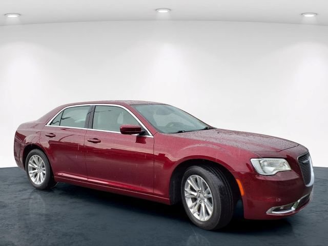 Used 2020 Chrysler 300 Touring L w/ Quick Order Package 2EF RWD image 5