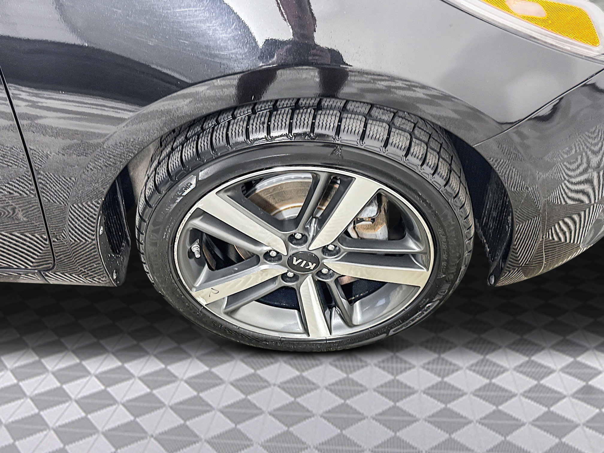 Used 2017 Kia Forte EX image 38