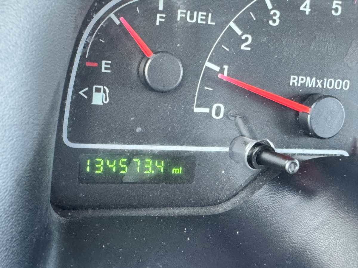 Used 2003 Ford Windstar SE FWD image 45