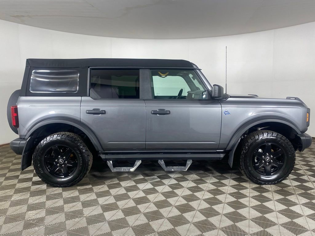 Used 2024 Ford Bronco Black Diamond image 5