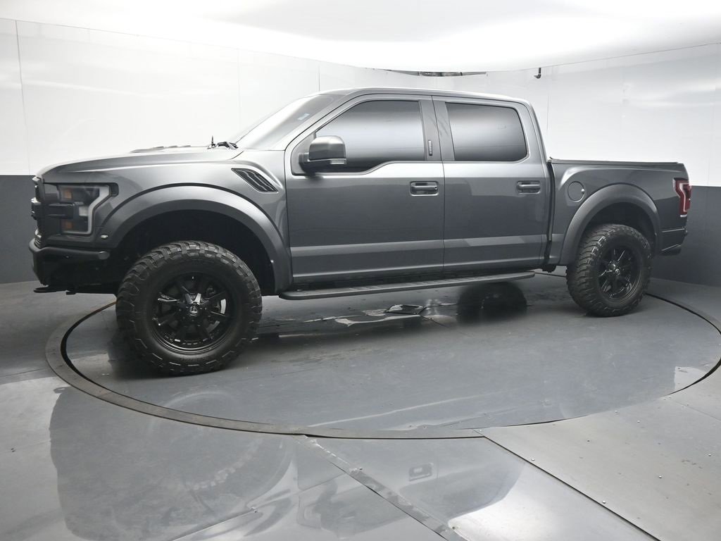Used 2018 Ford F150 Raptor w/ Equipment Group 802A Luxury image 4