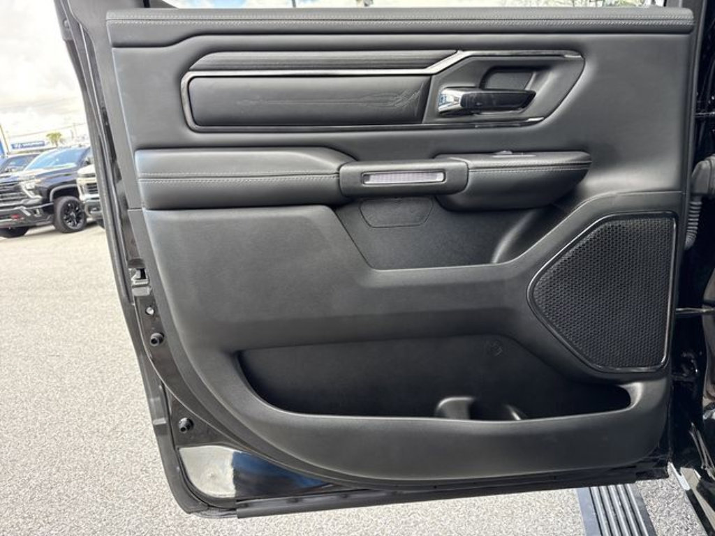 Used 2023 RAM 1500 Limited w/ Body Color Bumper Group AWD/4WD image 35