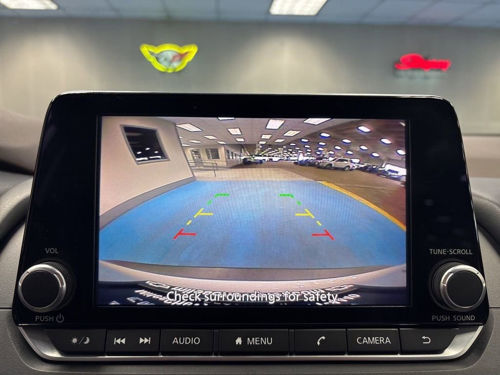 Used 2023 Nissan Rogue SV AWD/4WD image 28