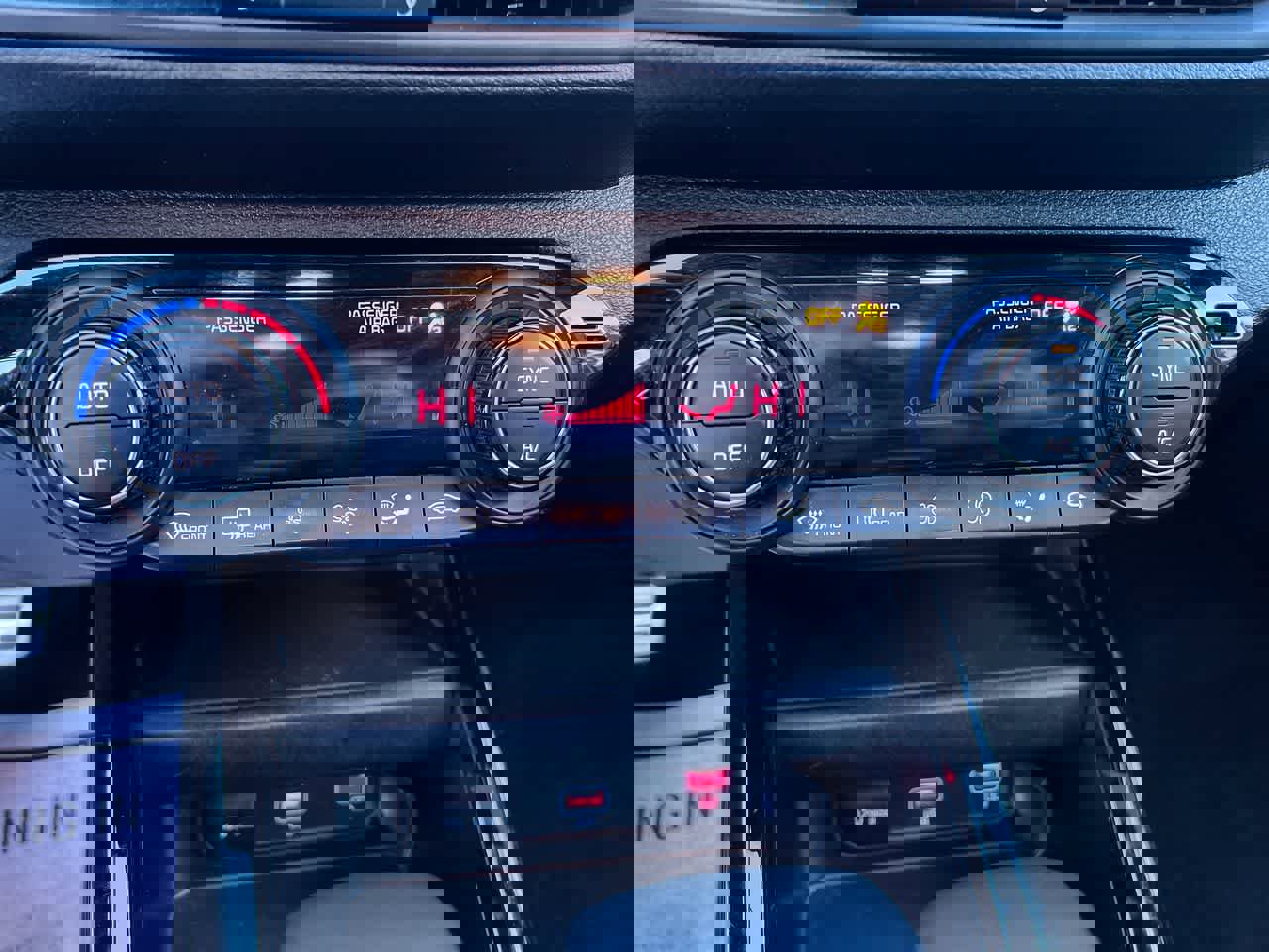 Certified 2023 Kia Forte GT-Line w/ GT-Line Technology Package image 19