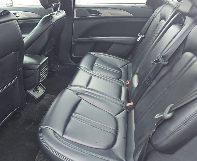 Used 2019 Lincoln MKZ Premiere image 36