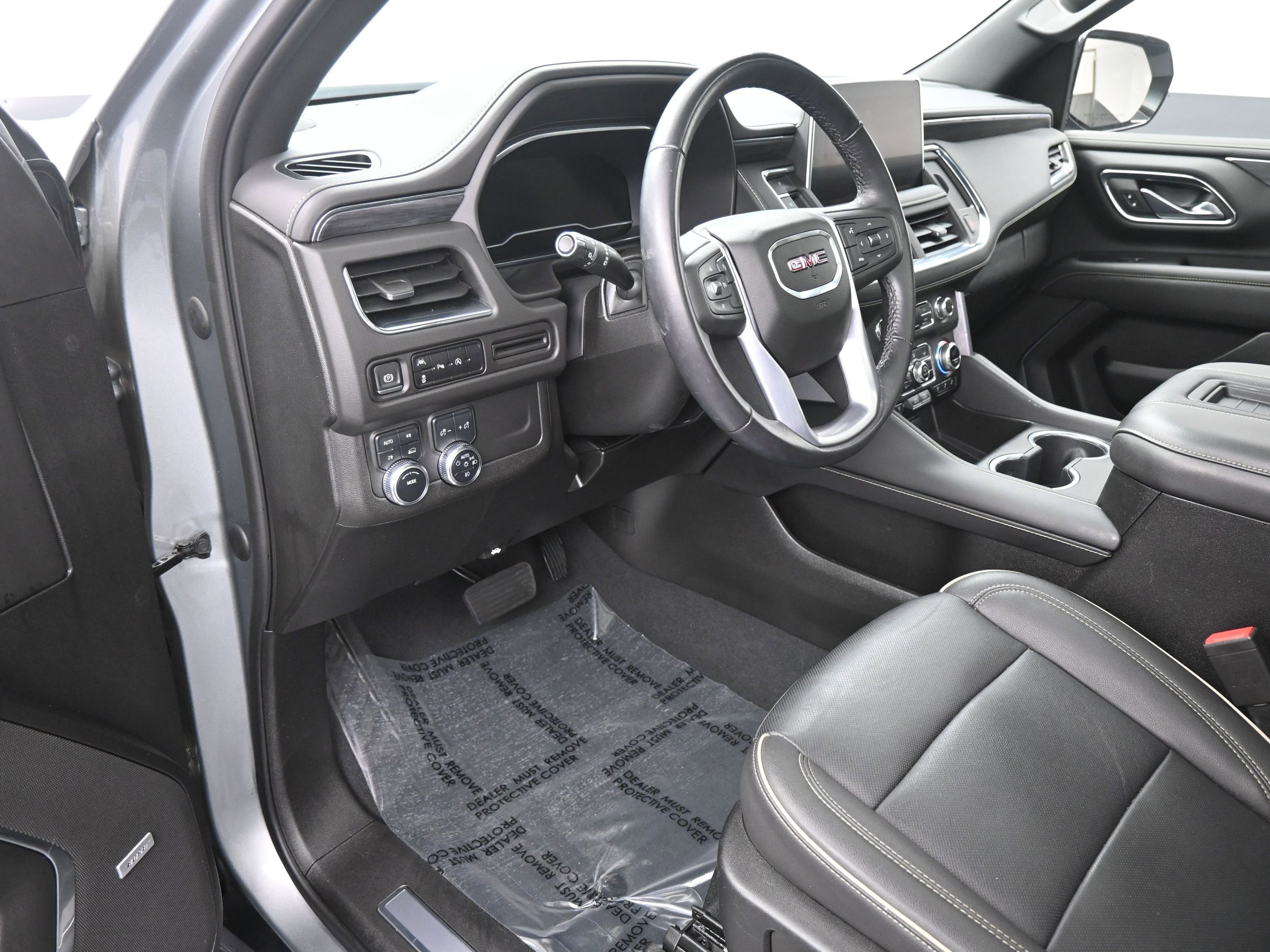 Used 2023 GMC Yukon SLT image 12