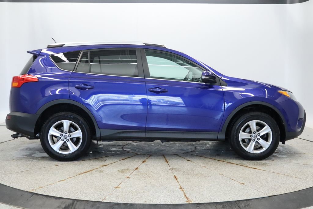 Used 2015 Toyota RAV4 XLE AWD/4WD image 8