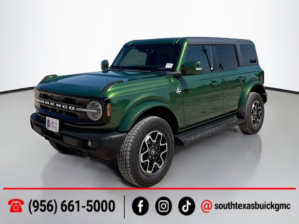 Used 2025 Ford Bronco Outer Banks AWD/4WD image 3